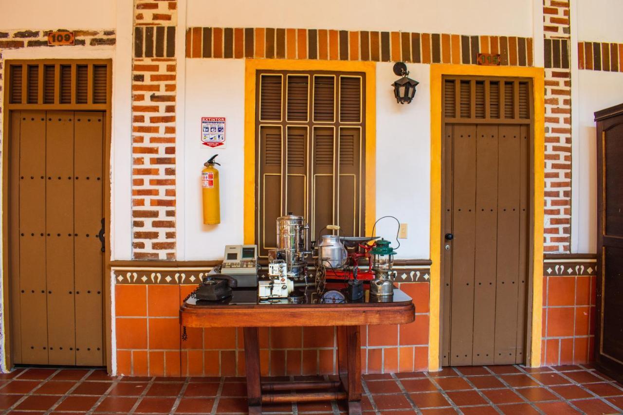 Hotel Caseron Del Parque Санта-Фе-де-Антьокия Экстерьер фото