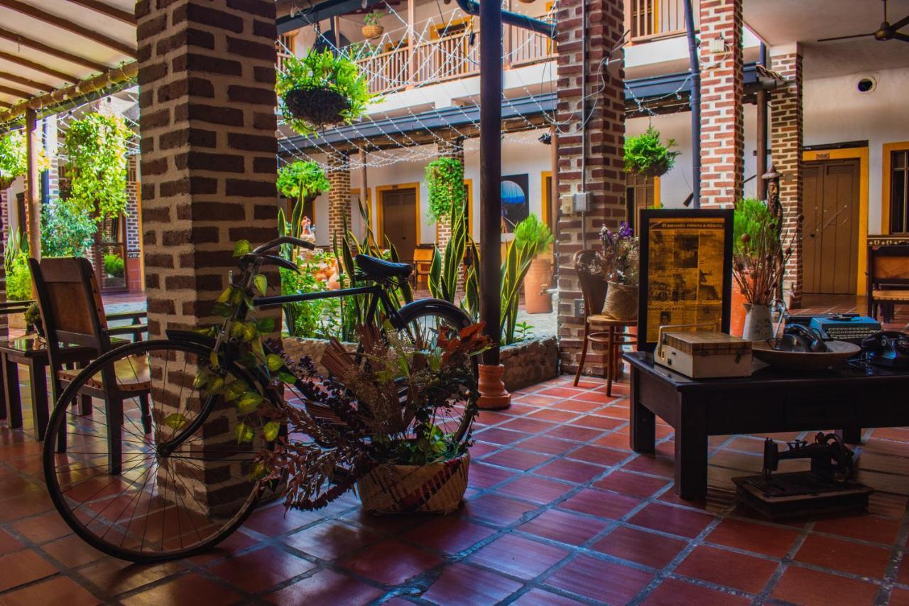 Hotel Caseron Del Parque Санта-Фе-де-Антьокия Экстерьер фото