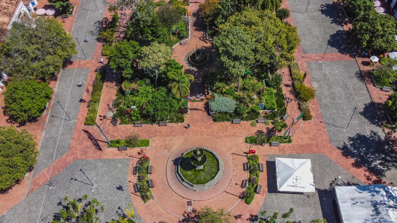 Hotel Caseron Del Parque Санта-Фе-де-Антьокия Экстерьер фото