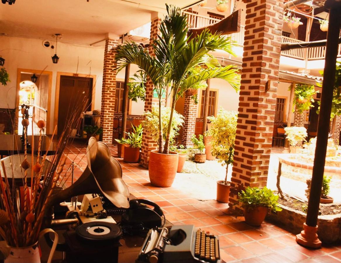 Hotel Caseron Del Parque Санта-Фе-де-Антьокия Экстерьер фото