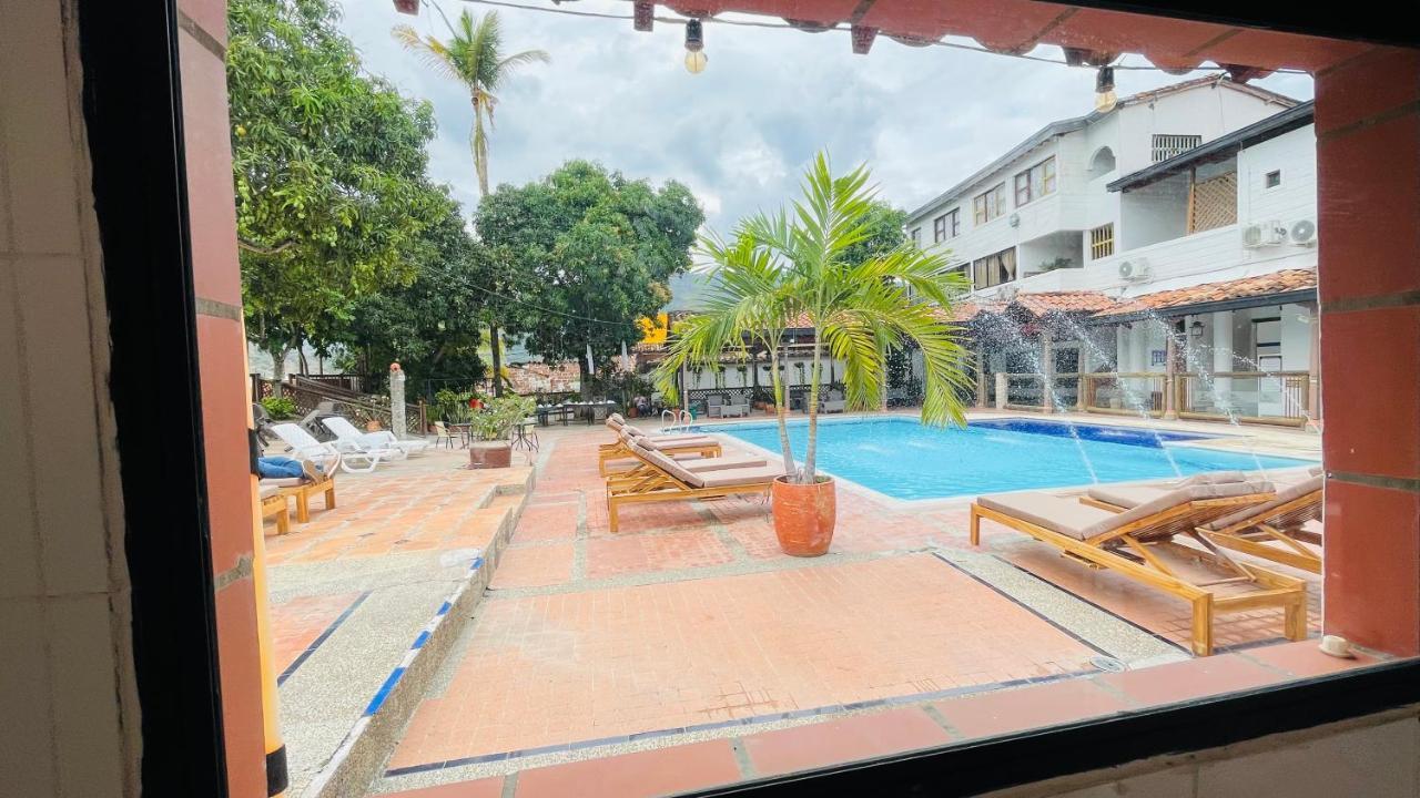 Hotel Caseron Del Parque Санта-Фе-де-Антьокия Экстерьер фото