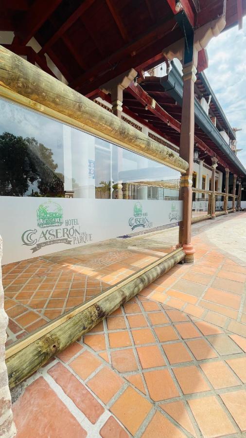 Hotel Caseron Del Parque Санта-Фе-де-Антьокия Экстерьер фото