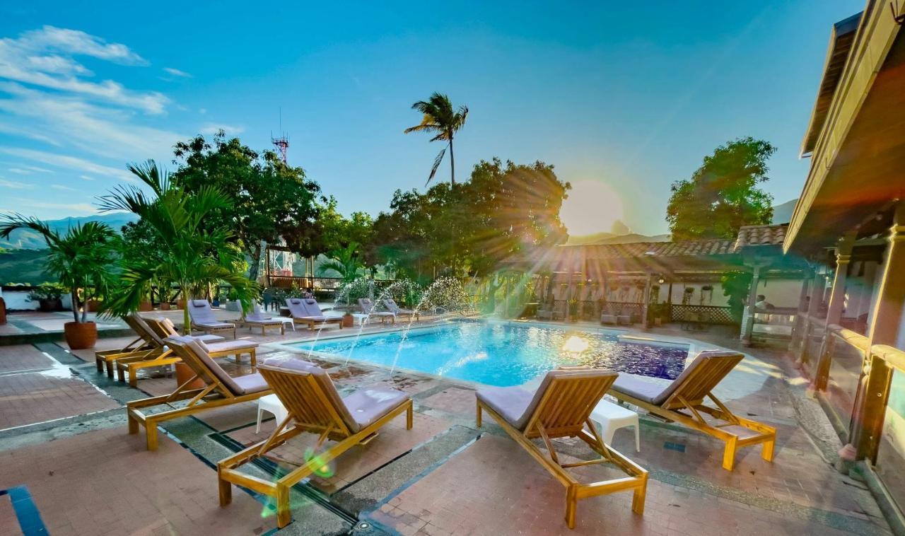 Hotel Caseron Del Parque Санта-Фе-де-Антьокия Экстерьер фото