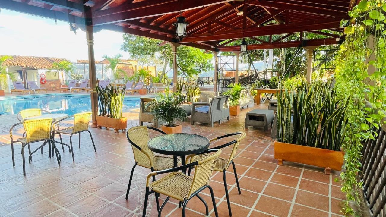 Hotel Caseron Del Parque Санта-Фе-де-Антьокия Экстерьер фото