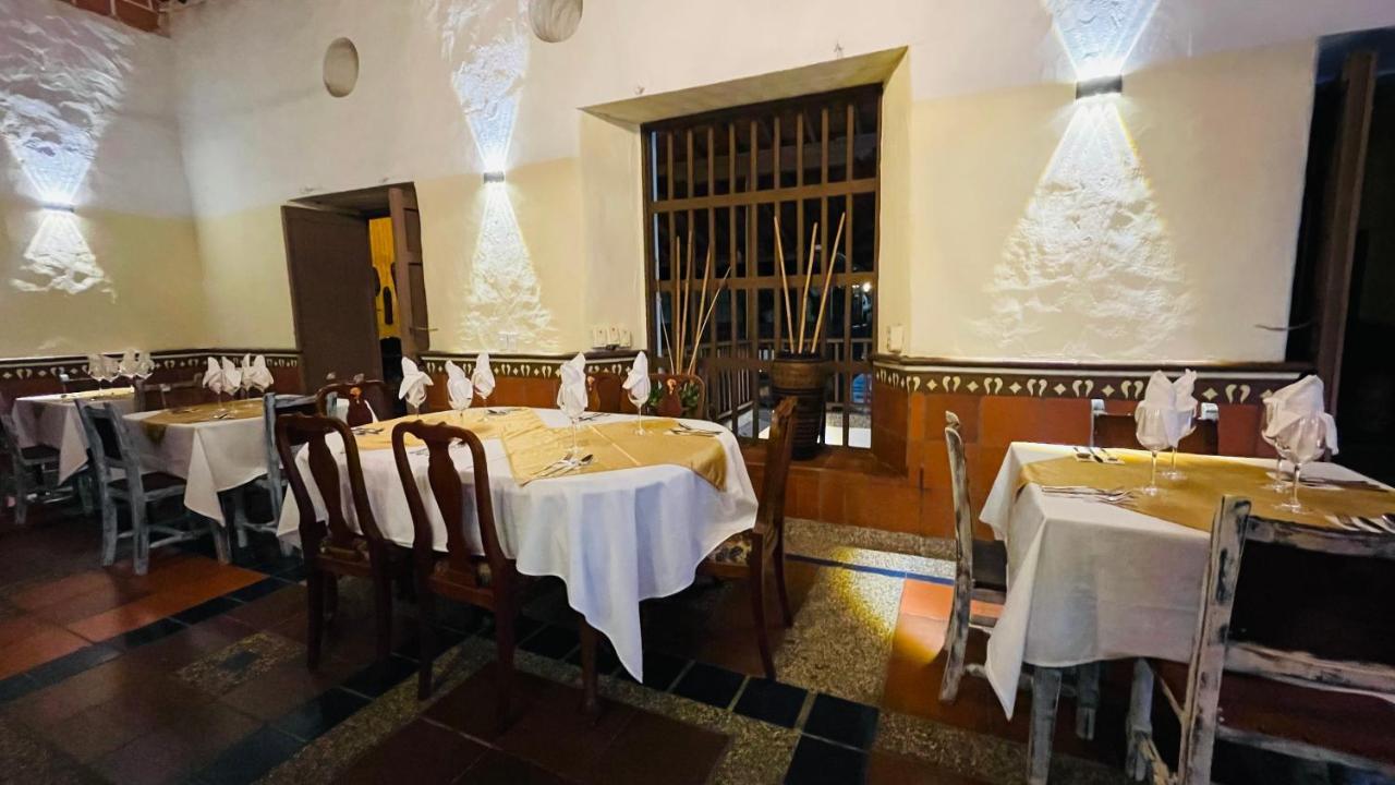 Hotel Caseron Del Parque Санта-Фе-де-Антьокия Экстерьер фото