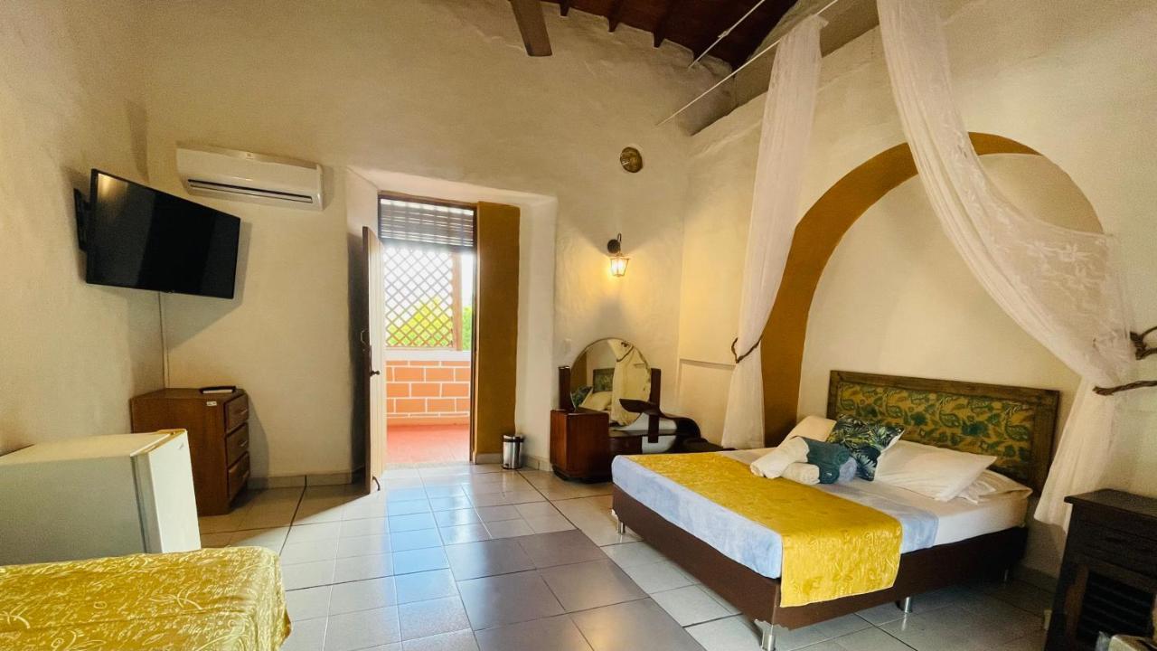Hotel Caseron Del Parque Санта-Фе-де-Антьокия Экстерьер фото